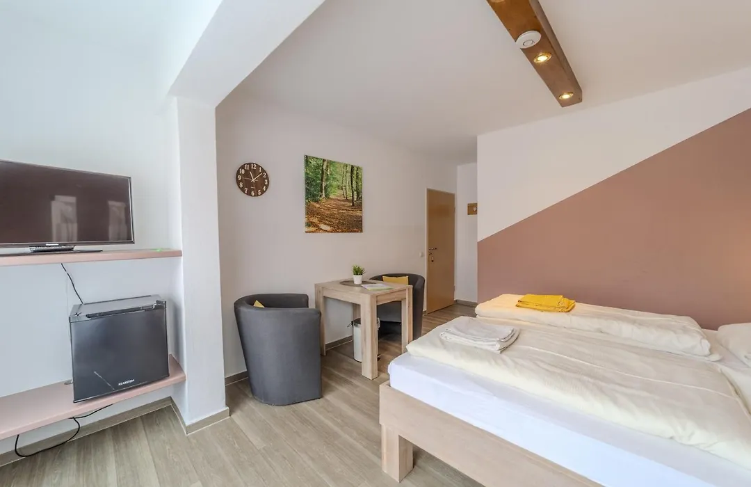 Familienhof Brüning - Doppelzimmer Waldesruh II-1